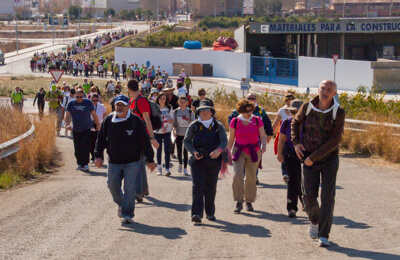 Columna de senderistas