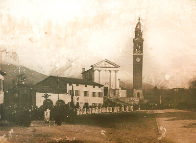 Procesión votiva poco después del final de la guerra