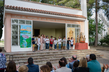 Tots els actors en finalitzar l'obra teatral